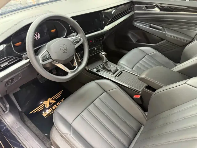 Volkswagen Passat — Фото автомобиля 18