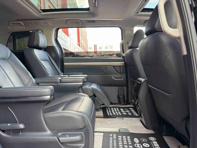 GAC Trumpchi M8 — Фото автомобиля 9