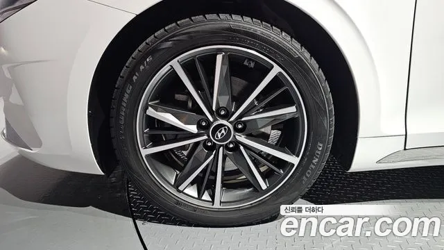 Hyundai Grandeur New — Фото автомобиля 5