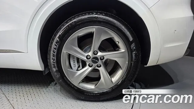 Genesis GV70 — Фото автомобиля 6