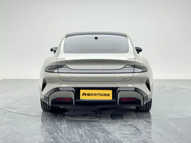 Xiaomi SU7 — Фото автомобиля 5