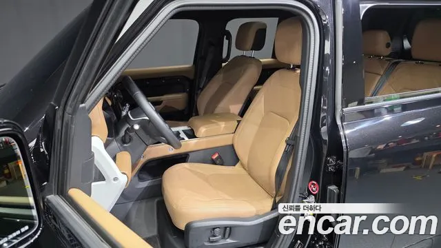 Land Rover Defender Defender (L663) 110 P300 X-Dynamic SE — Фото автомобиля 10