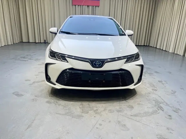 Toyota Corolla — Фото автомобиля 2