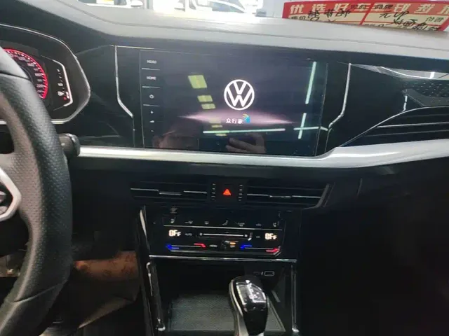 Volkswagen Passat — Фото автомобиля 12