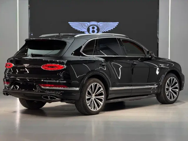 Bentley Bentayga — Фото автомобиля 5