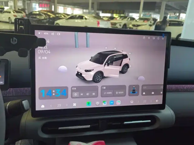 Leapmotor A10 — Фото автомобиля 13