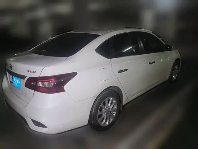 Nissan Sylphy — Фото автомобиля 5