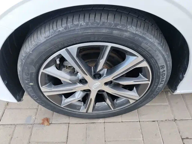 Geely Emgrand — Фото автомобиля 22
