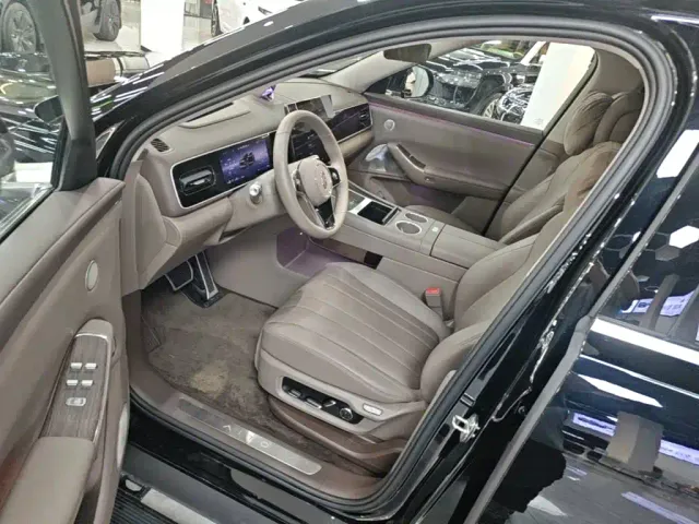 AITO Wenjie AITO M7 2026 Extended Range Ultra AWD 5-Seater — Фото автомобиля 14