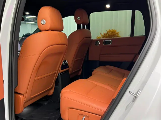 Li Auto L6 — Фото автомобиля 7