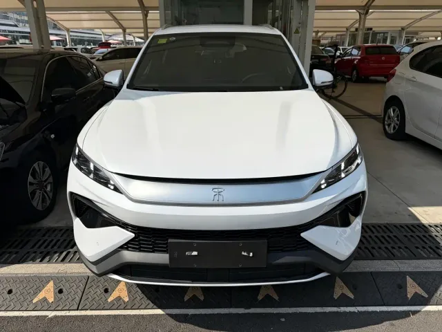 BYD Song Pro — Фото автомобиля 2