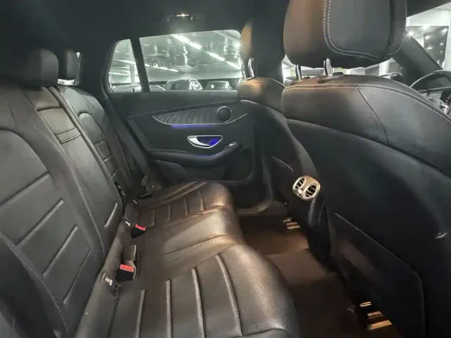 Mercedes-Benz EQC — Фото автомобиля 16