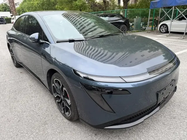 Nissan N7 — Фото автомобиля 2