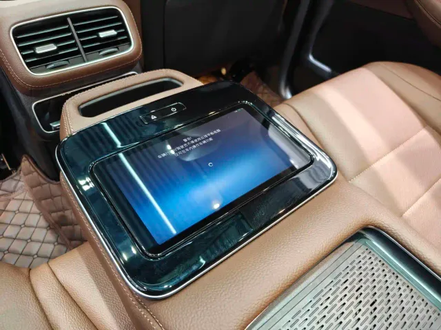 Mercedes-Benz GLS-Class — Фото автомобиля 10