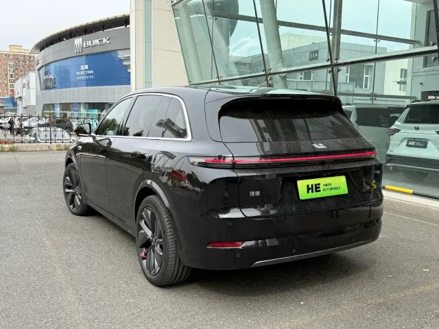 Li Auto L7 — Фото автомобиля 7