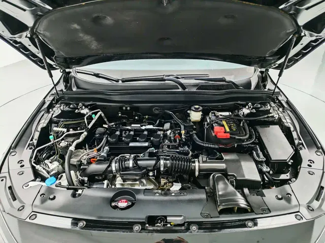 Honda Accord — Фото автомобиля 21