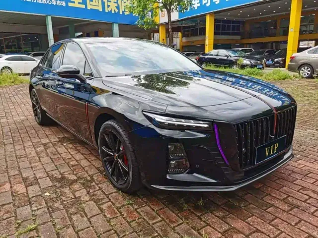 Hongqi H5 — Фото автомобиля 3