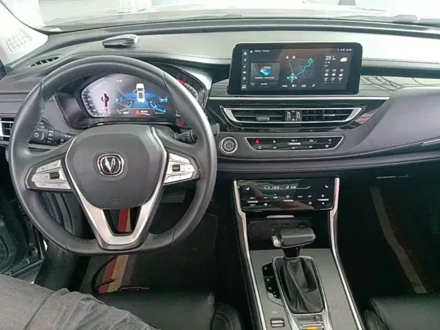 Changan CS75 — Фото автомобиля 9