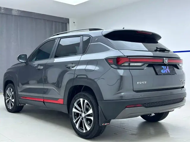Changan CS35 Plus — Фото автомобиля 4