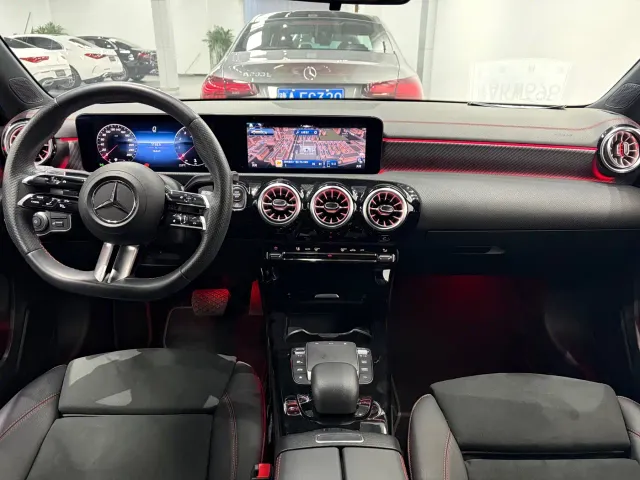 Mercedes-Benz A-Class — Фото автомобиля 6