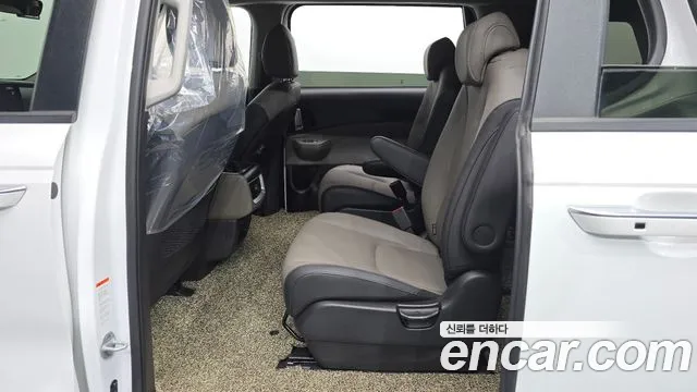 Kia Carnival 4th Gen — Фото автомобиля 18