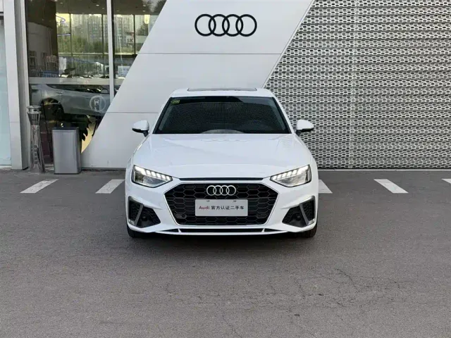 Audi A4L — Фото автомобиля 2