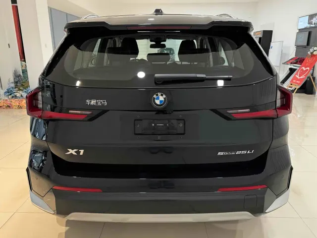 BMW X1 — Фото автомобиля 6
