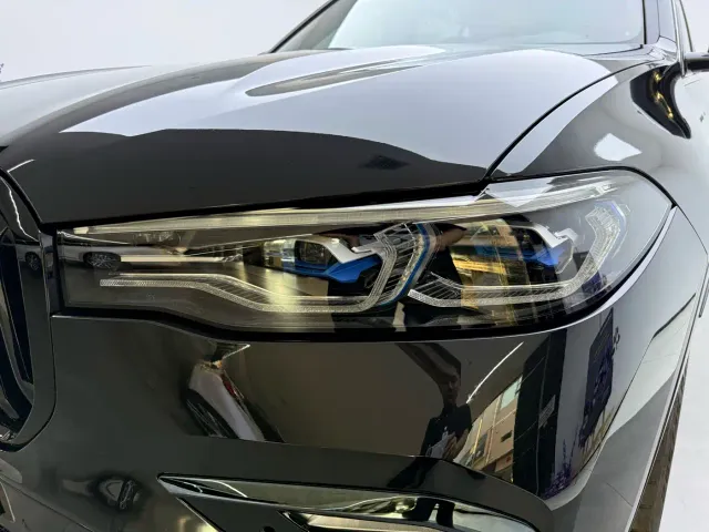 BMW X7 — Фото автомобиля 5