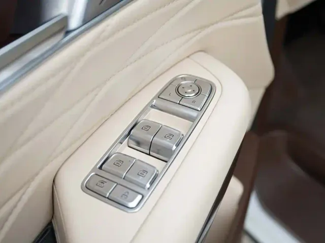 Bestune Besturn M9 — Фото автомобиля 10