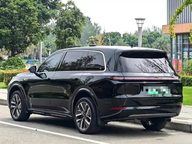 Li Auto L9 — Фото автомобиля 8