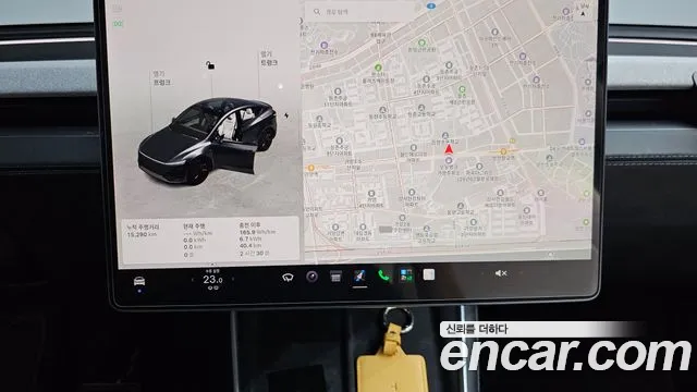 Tesla Model Y — Фото автомобиля 19