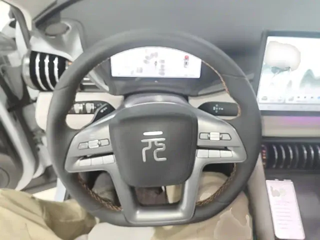 BYD Yuan PLUS — Фото автомобиля 10