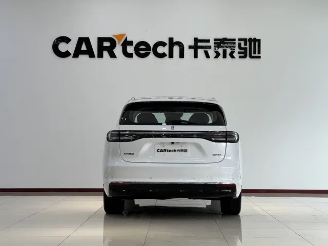 Shangjie Shangjie SUV — Фото автомобиля 19
