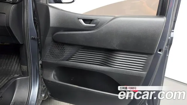 Hyundai Staria — Фото автомобиля 24