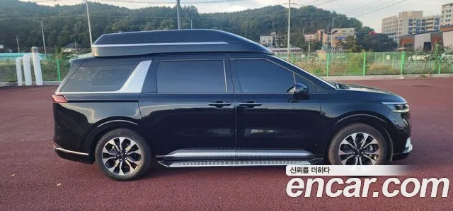 Kia Carnival Generation 4 — Фото автомобиля 5