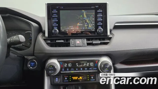 Toyota RAV4 5th Gen — Фото автомобиля 18