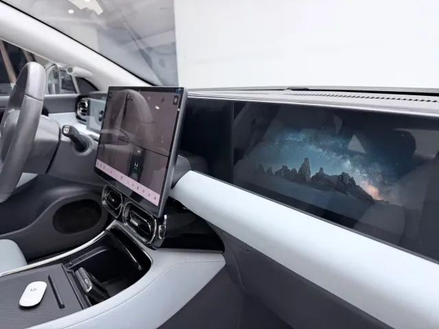 Leapmotor C01 — Фото автомобиля 11