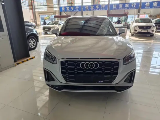 Audi Q2L — Фото автомобиля 2