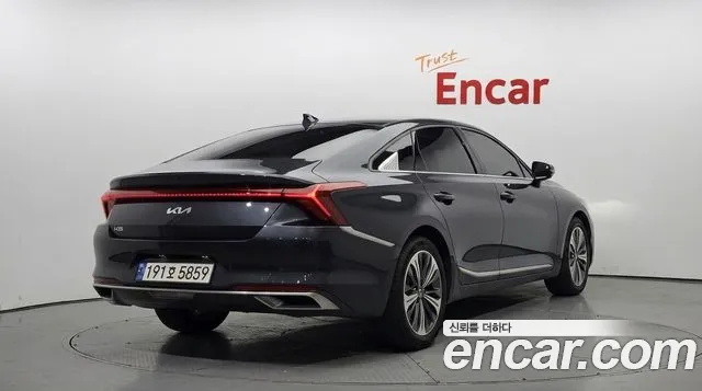 Kia K8 — Фото автомобиля 2