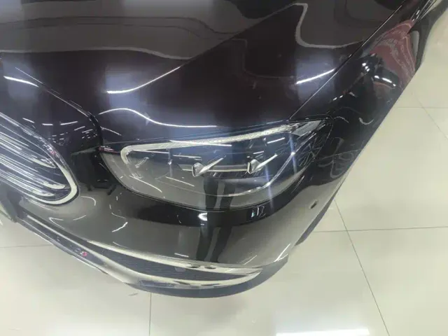 Mercedes-Benz E-Class — Фото автомобиля 5