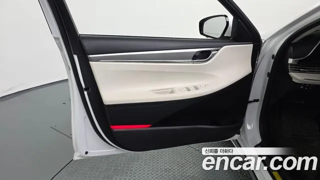 Hyundai Grandeur New — Фото автомобиля 13