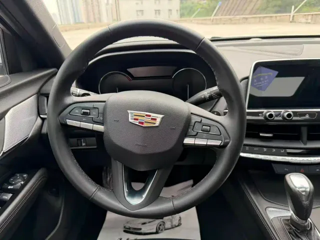 Cadillac CT4 — Фото автомобиля 8