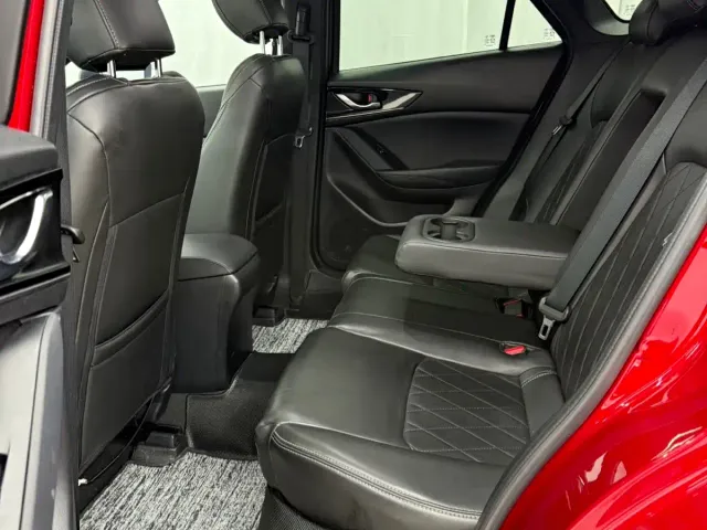 Mazda CX-4 — Фото автомобиля 12