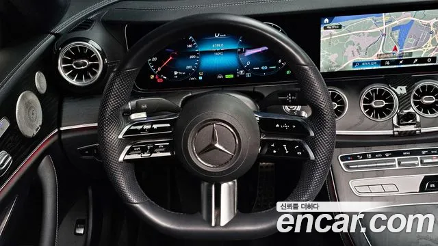 Mercedes-Benz E-Class — Фото автомобиля 14