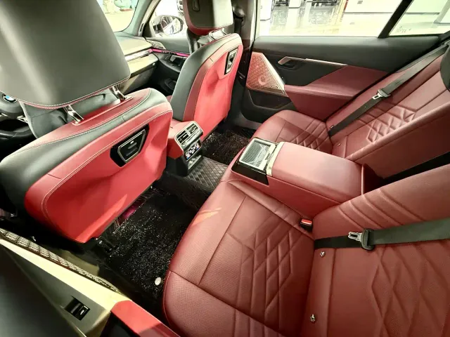 BMW 5 Series — Фото автомобиля 10