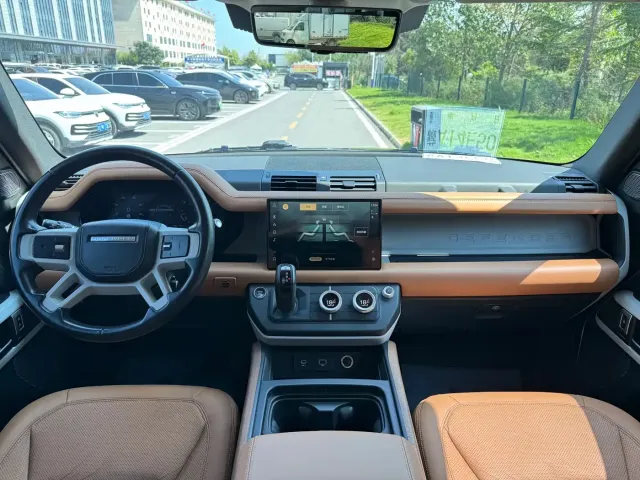 Land Rover Defender — Фото автомобиля 20