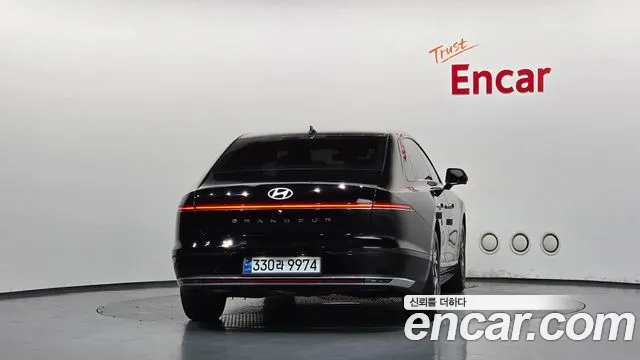 Hyundai Grandeur GN7 — Фото автомобиля 4