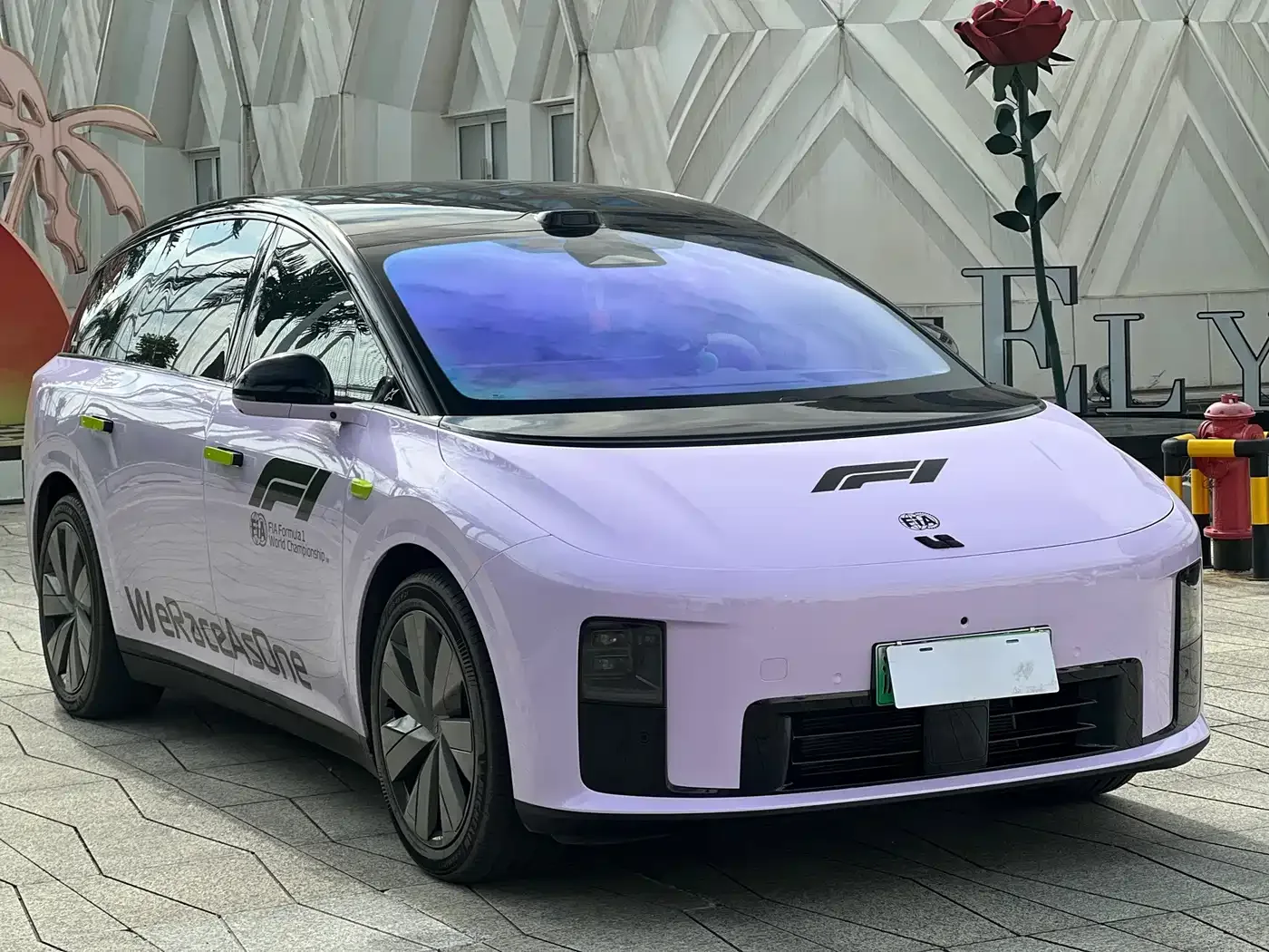 Li Auto Li i8 2025 Standard Edition — Фото автомобиля 3