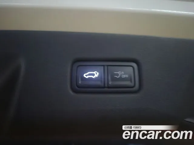 Kia Carnival Generation 4 — Фото автомобиля 10