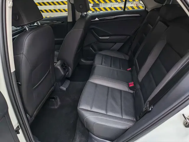 Volkswagen Volkswagen T-ROC 2022 280TSI DSG 2WD Comfort PLUS — Фото автомобиля 5